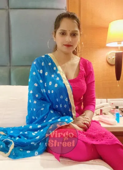 housewife escorts in Delhi